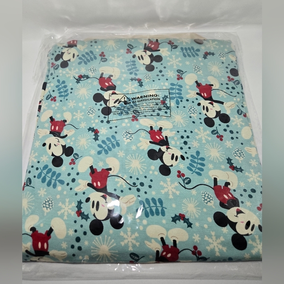 ❄️ Little Sleepies Men’s Mickey’s Wonderland Pajama Top – Size XXL | New in Bag - Picture 3 of 3